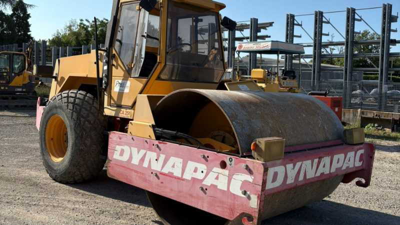 OmecoHub - DYNAPAC CA251D